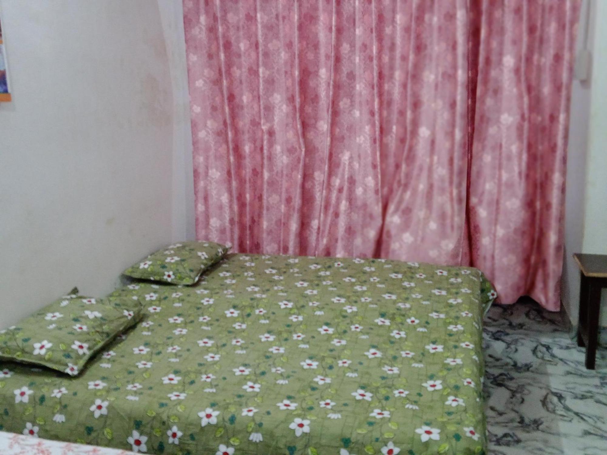 Guest house Ayurveda Bhavan Non-ac & Ac Varanasi